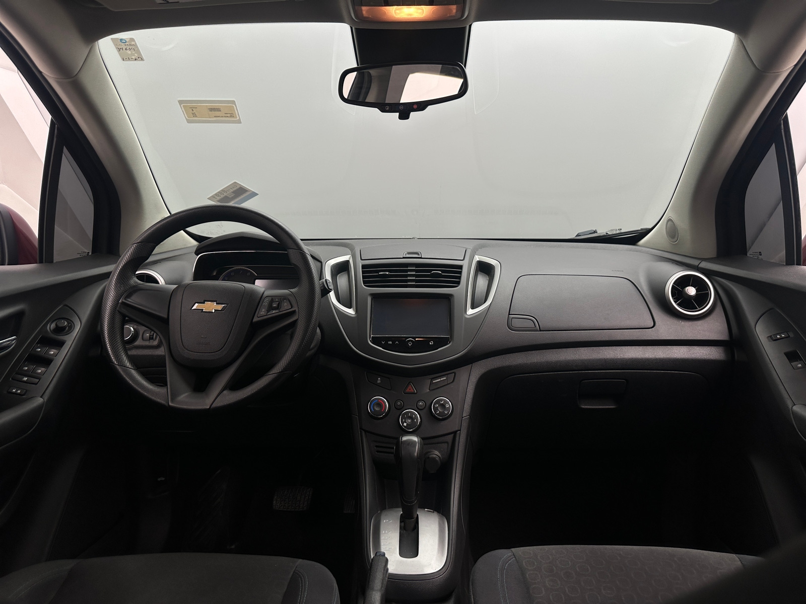 Thumbnail: 2016 Chevrolet Trax - 3