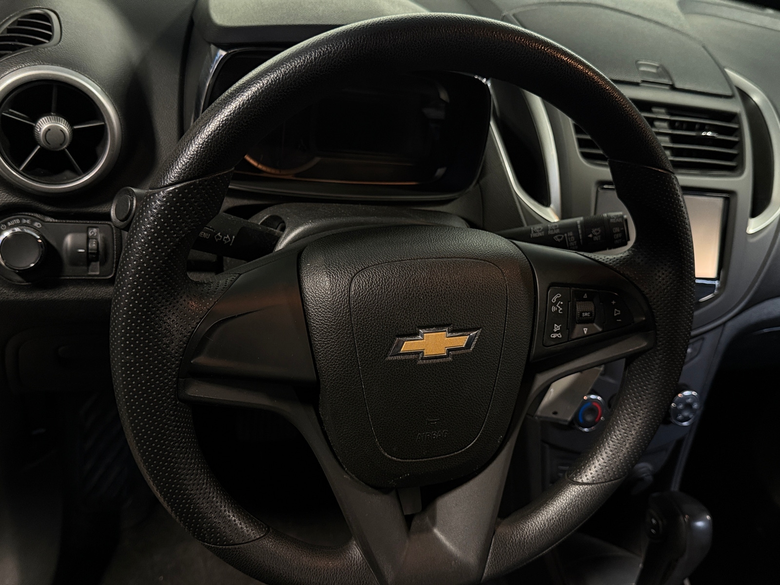 Thumbnail: 2016 Chevrolet Trax - 5