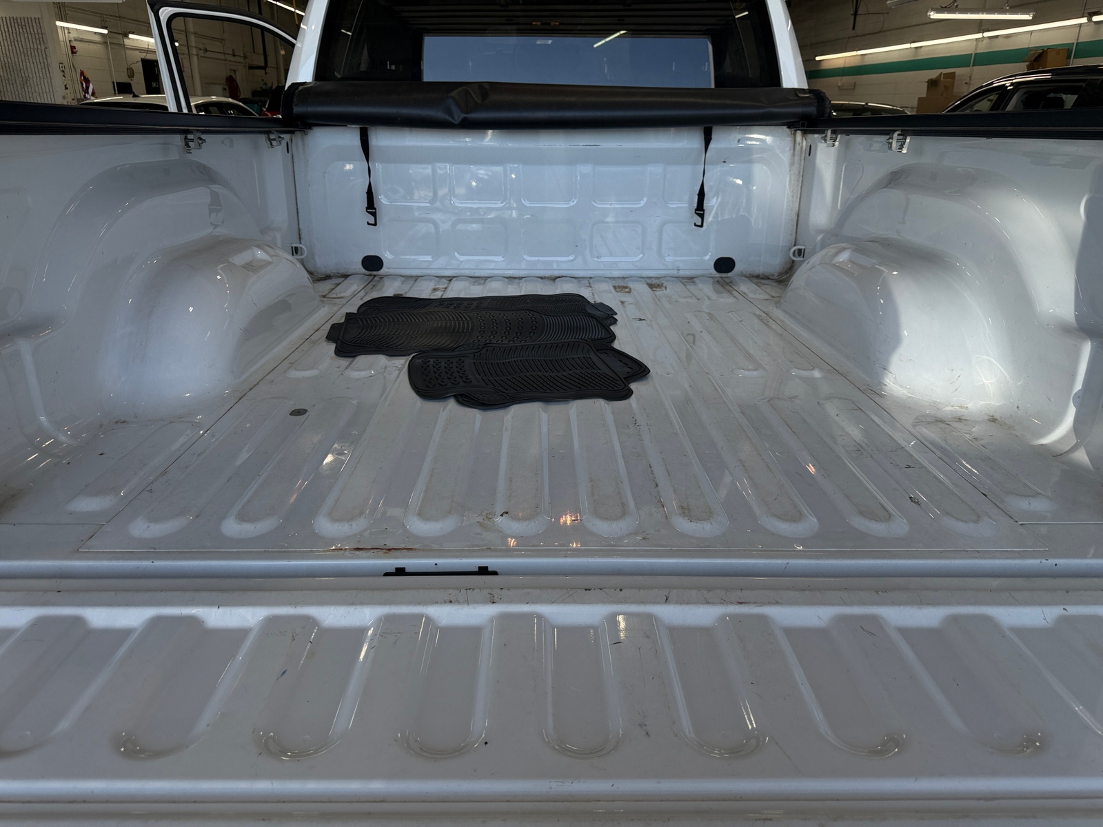 Thumbnail: 2019 RAM 1500 Classic - 7