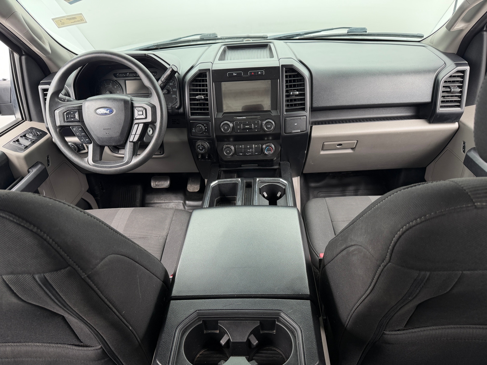 Thumbnail: 2019 Ford Econoline - 3