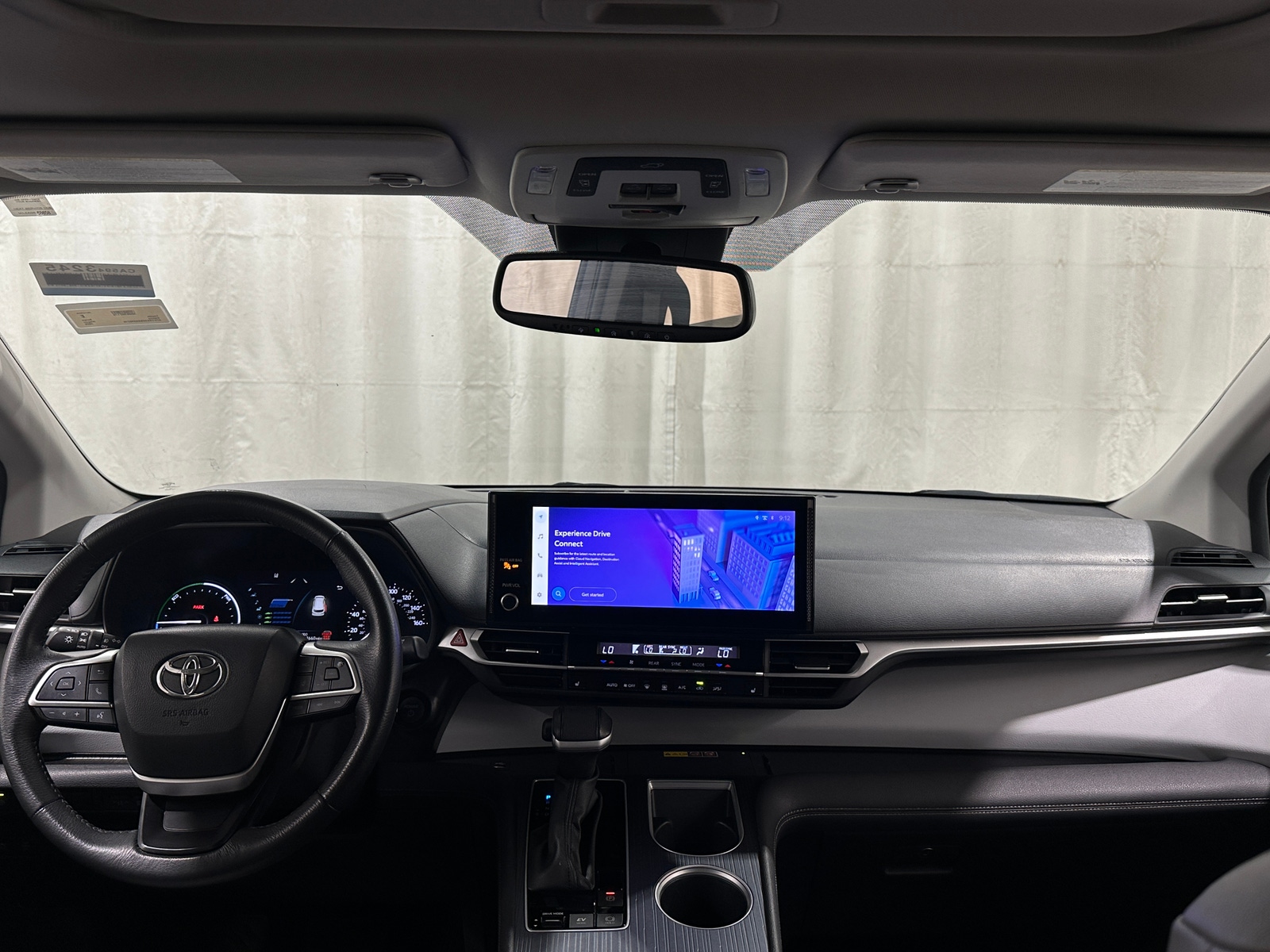 Thumbnail: 2025 Toyota Sienna - 2