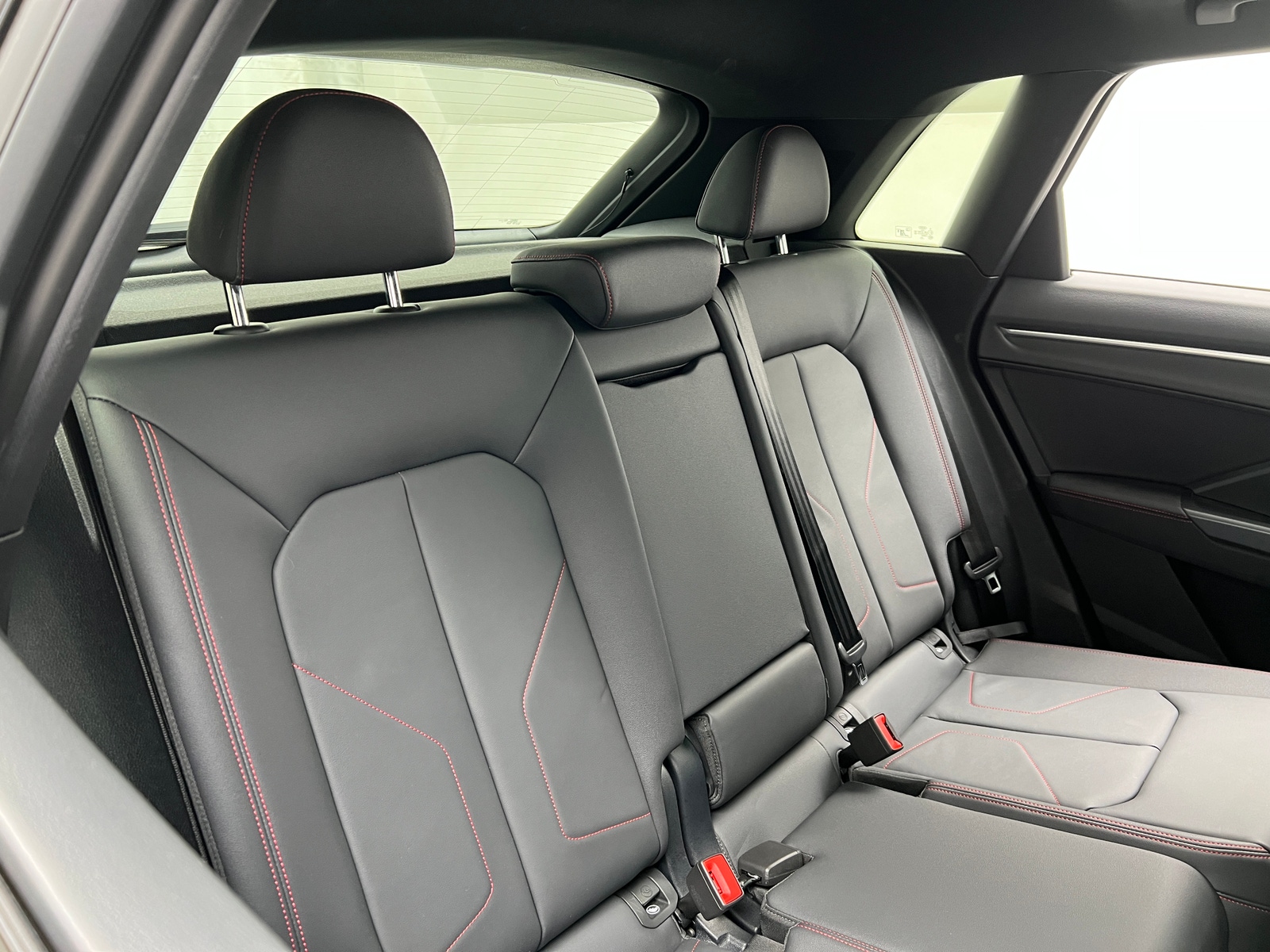 Thumbnail: 2025 Audi Q3 - 6