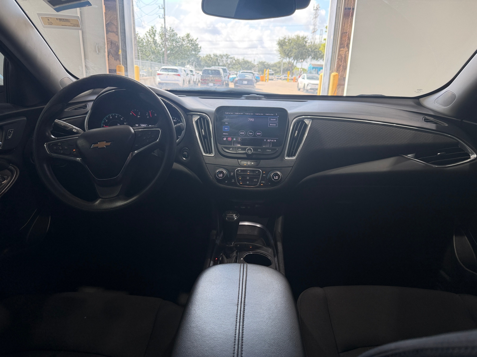 Thumbnail: 2020 Chevrolet Malibu - 3