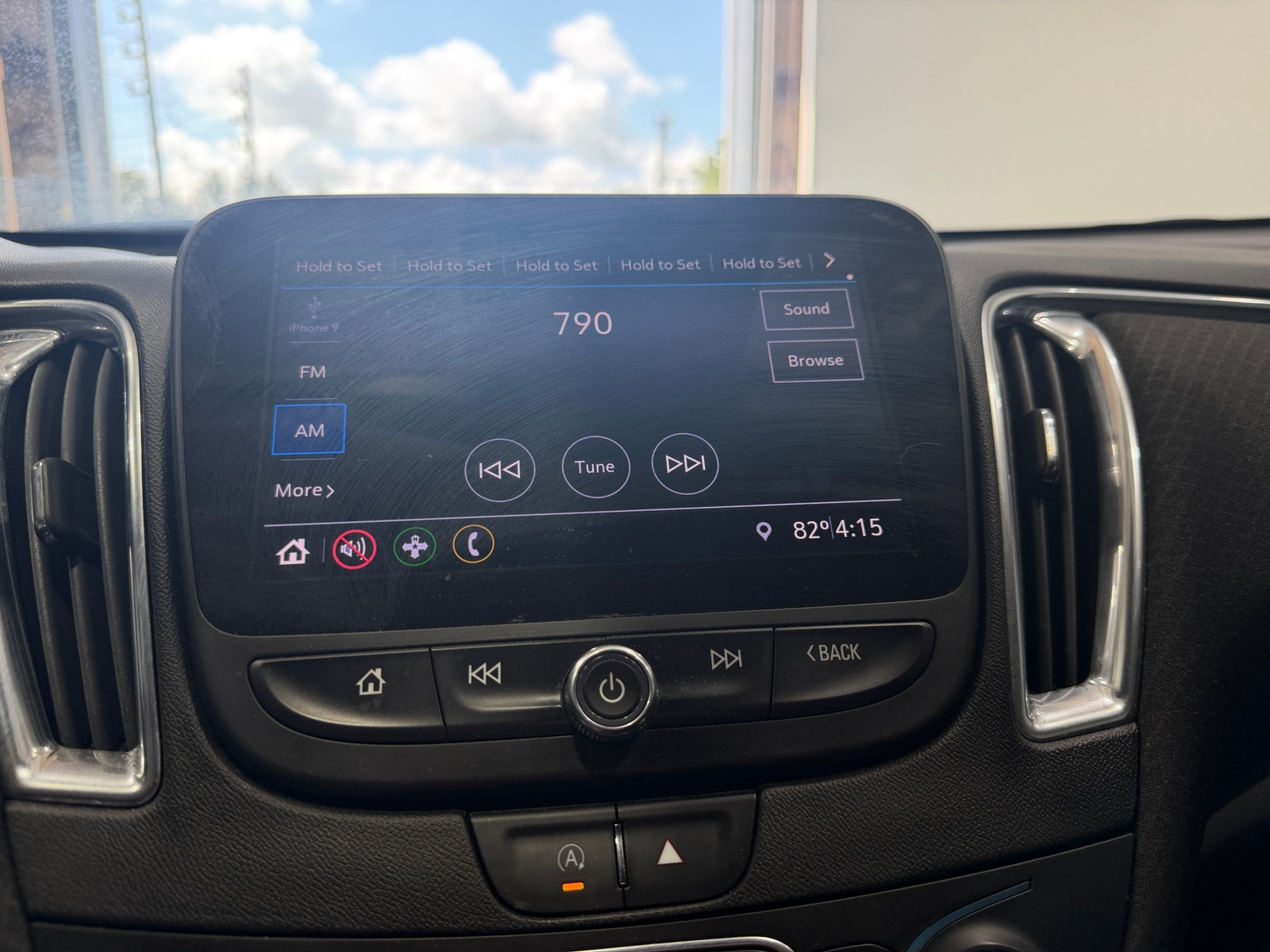 Thumbnail: 2020 Chevrolet Malibu - 4