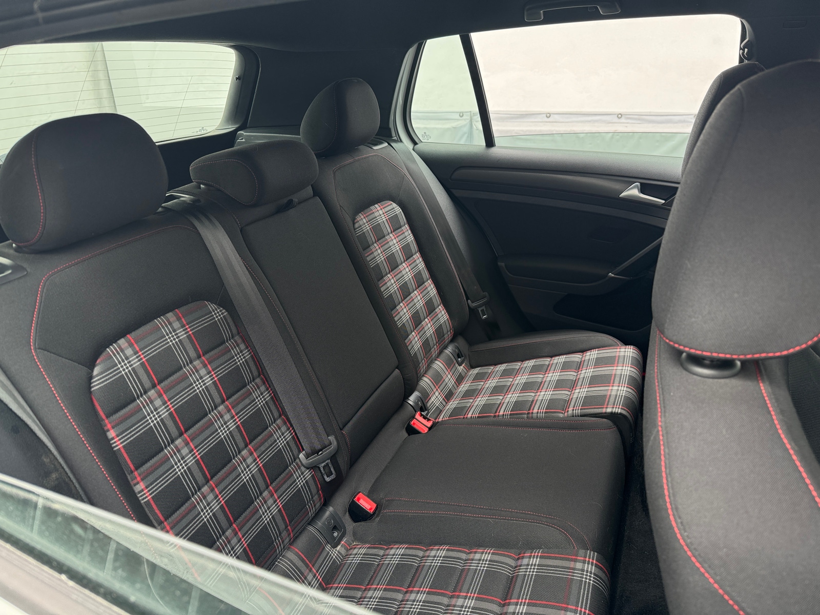 Thumbnail: 2018 Volkswagen Golf - 6
