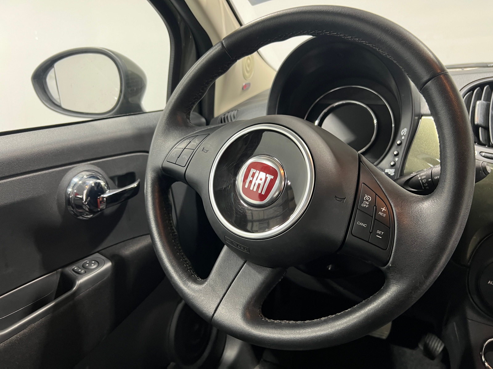 Thumbnail: 2016 Fiat 500 - 5