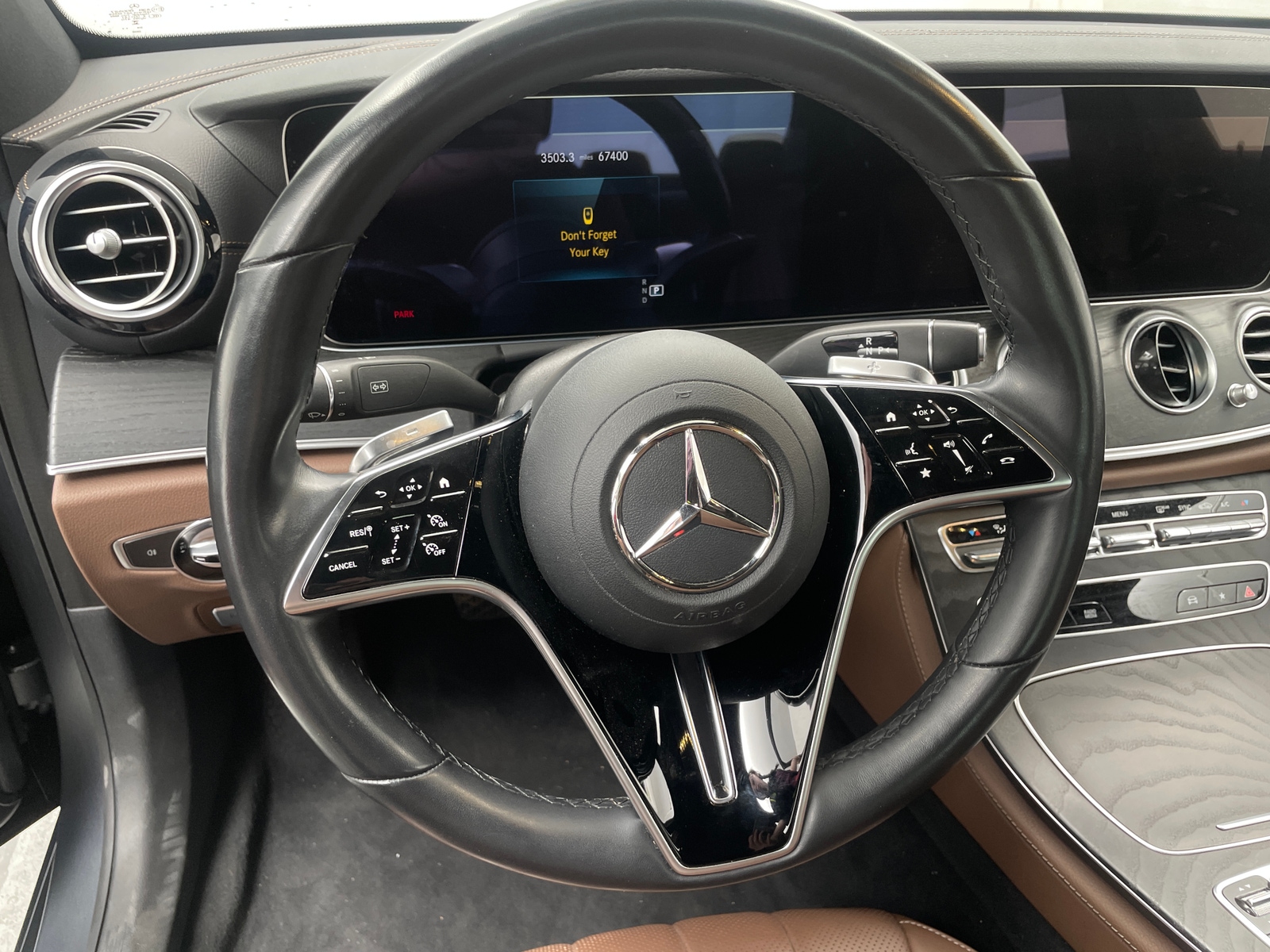 Thumbnail: 2023 Mercedes-Benz E-Class - 4