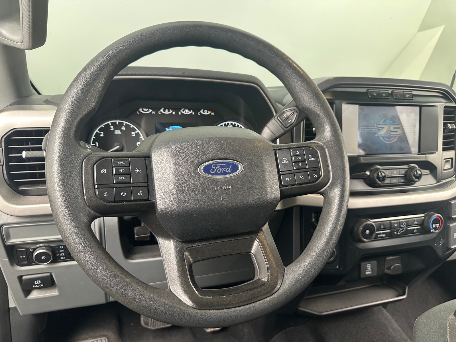 Thumbnail: 2023 Ford Econoline - 5