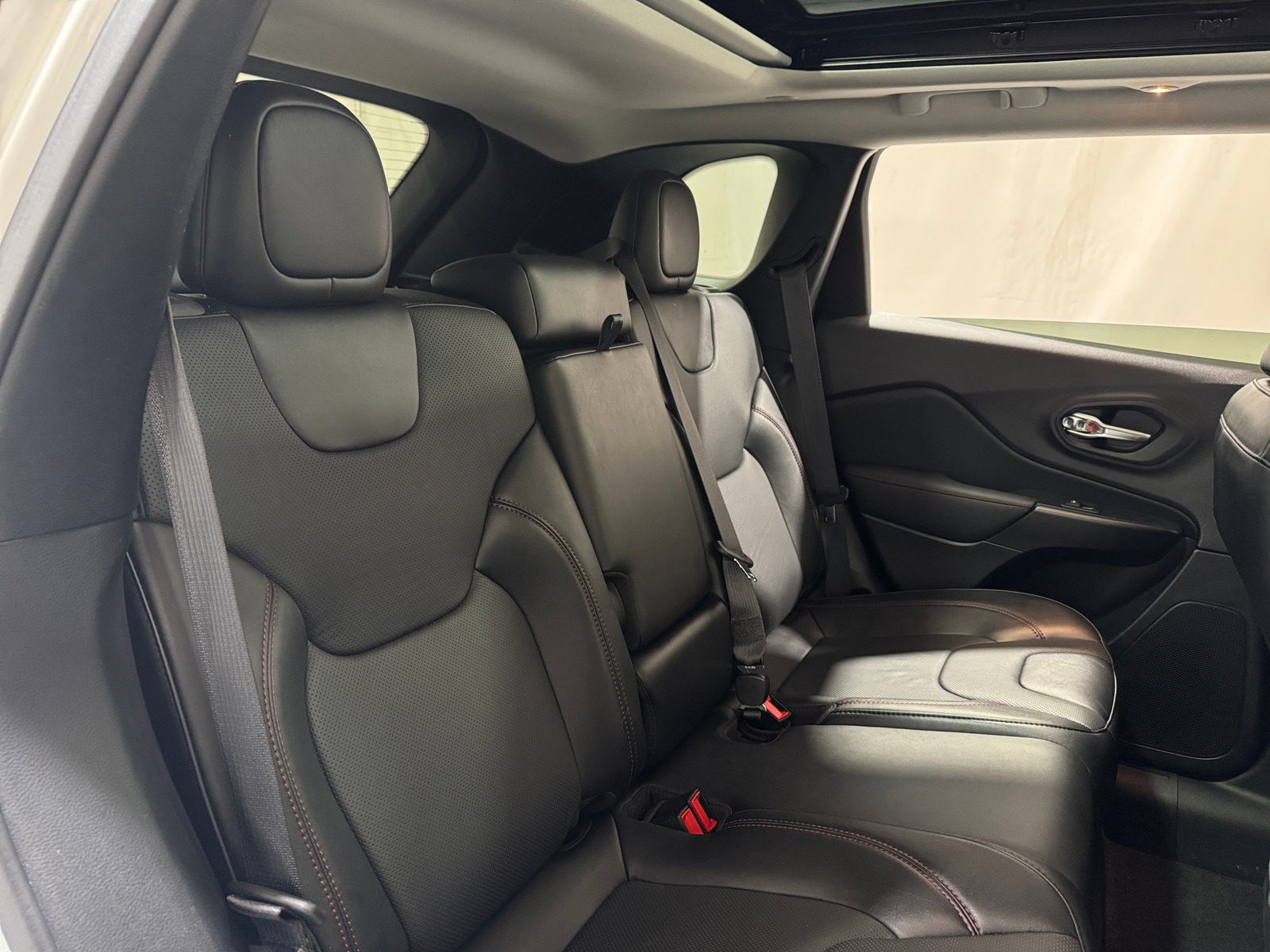 Thumbnail: 2023 Jeep Cherokee - 5