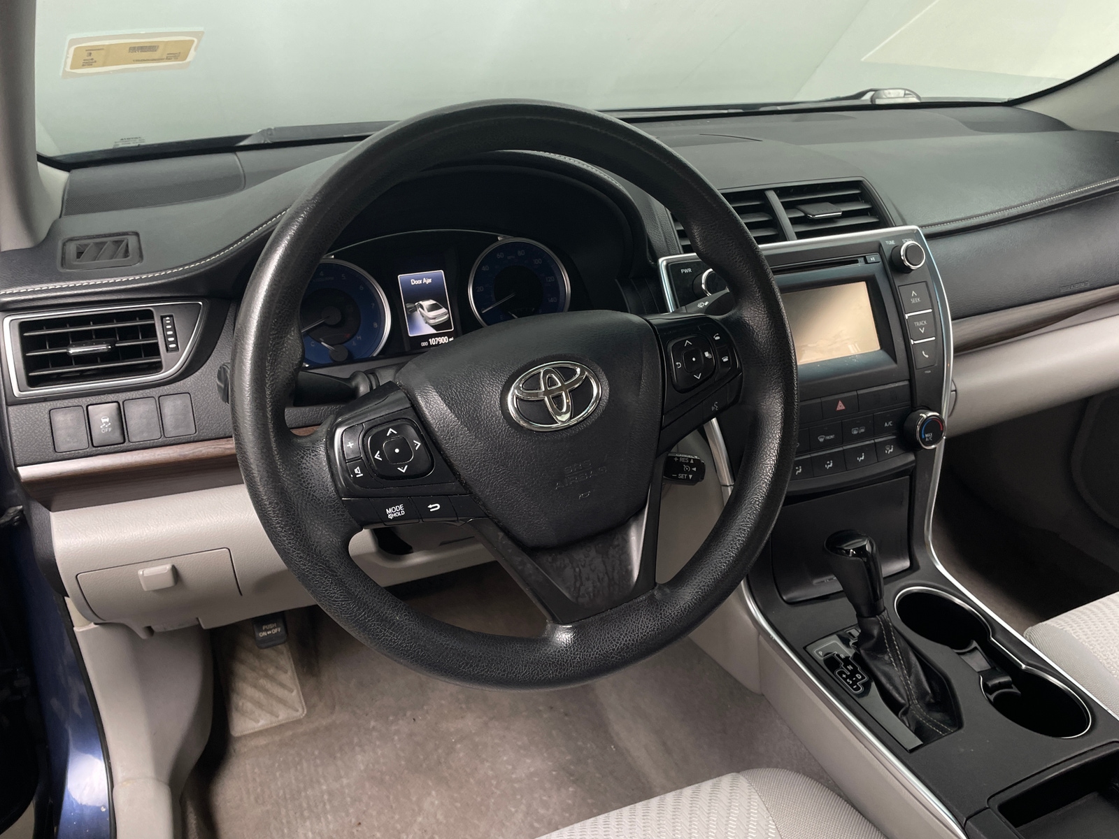 Thumbnail: 2016 Toyota Camry - 5