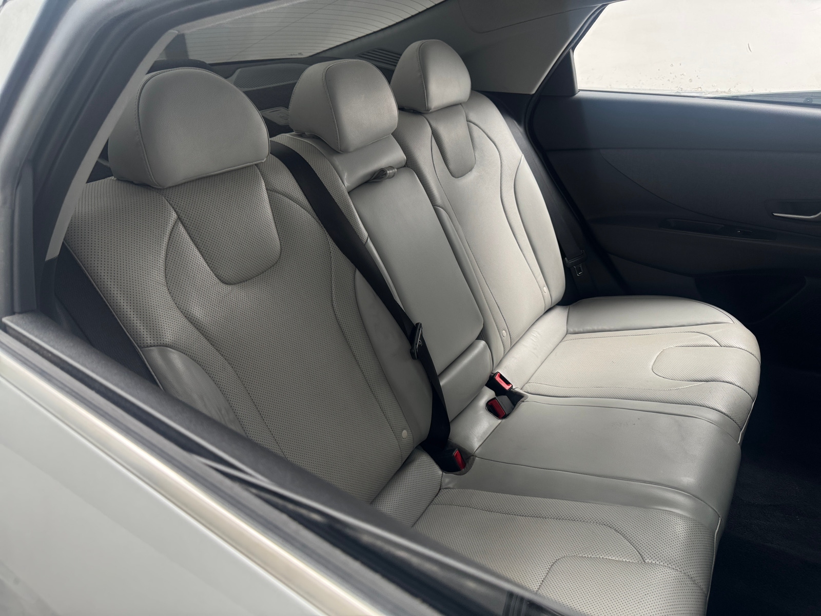 Thumbnail: 2023 Hyundai Elantra - 5
