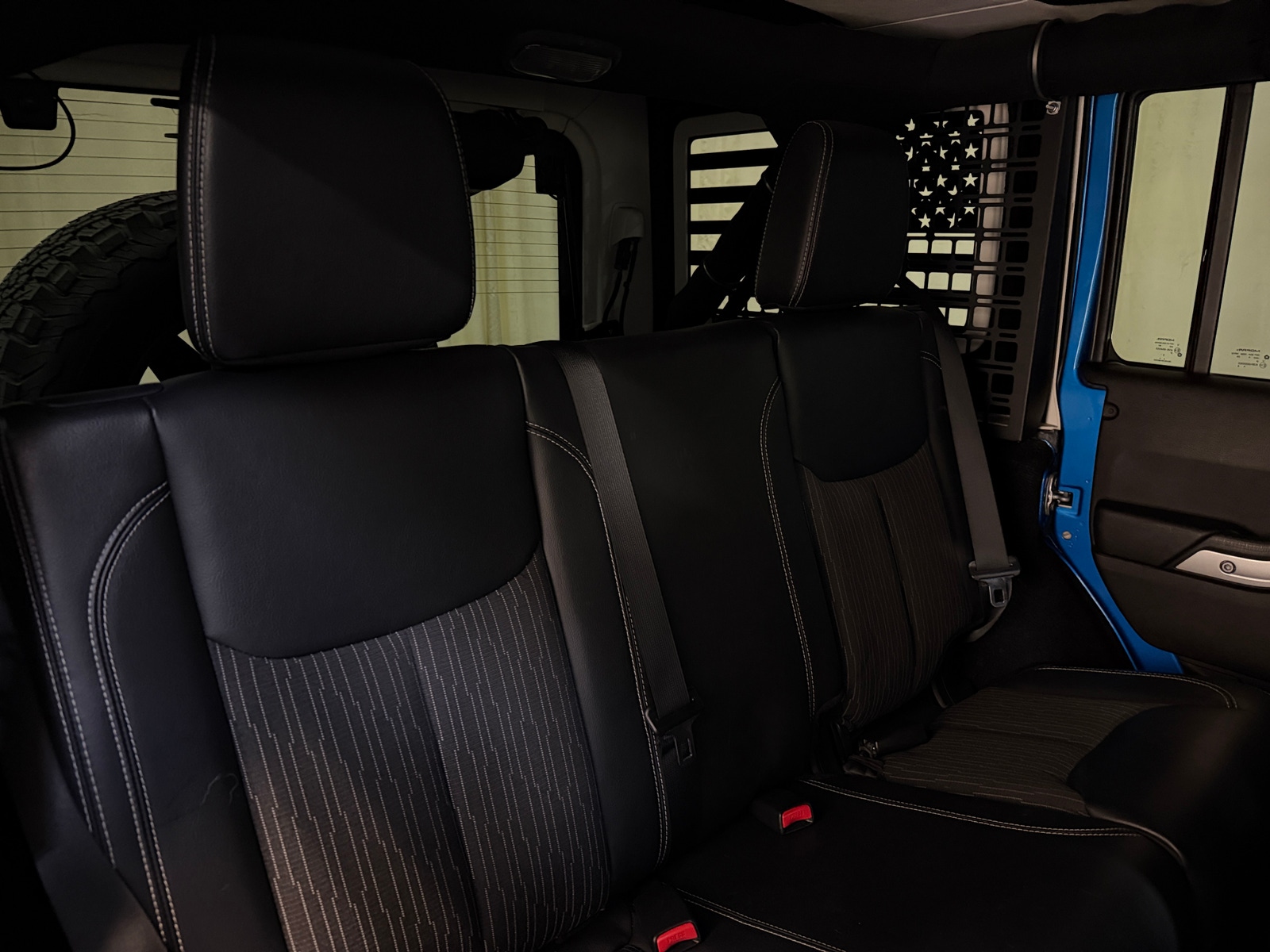 Thumbnail: 2015 Jeep Wrangler - 6