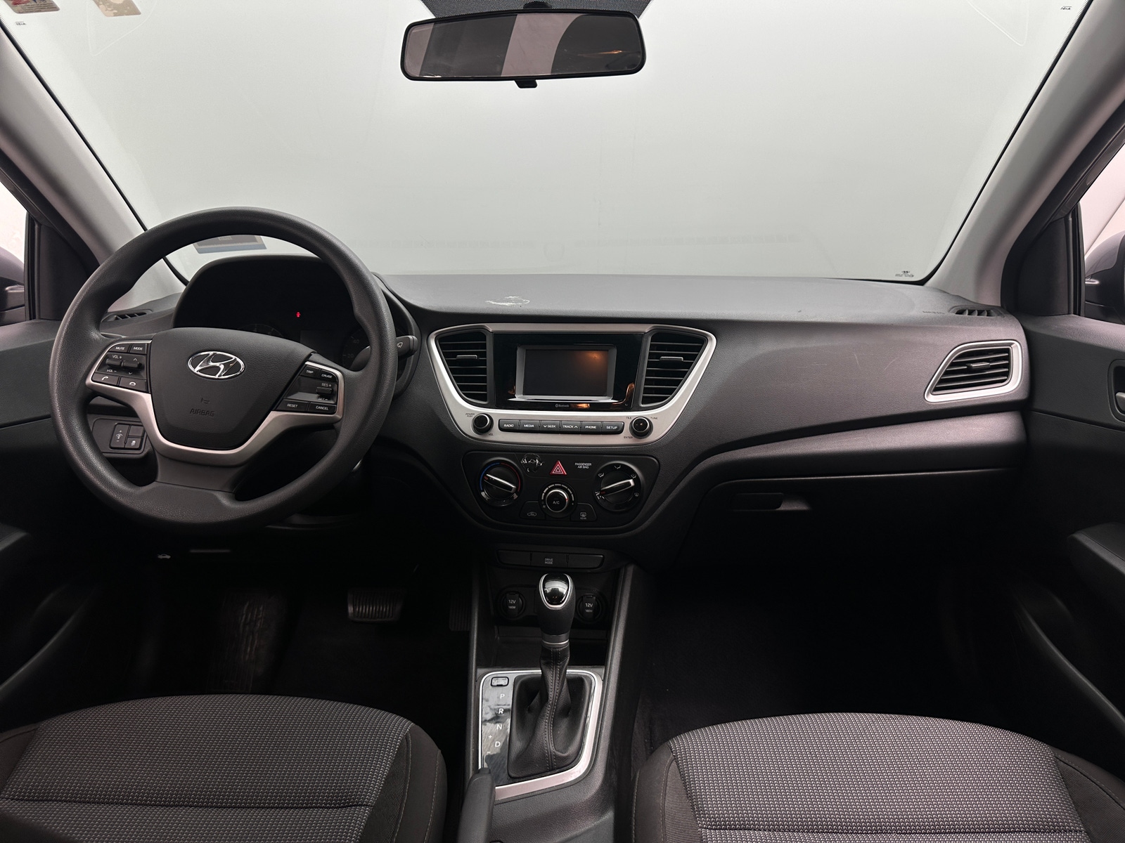 Thumbnail: 2022 Hyundai Accent - 3