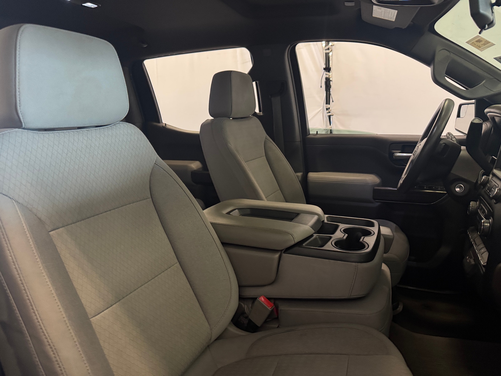 Thumbnail: 2020 Chevrolet Silverado 1500 - 2