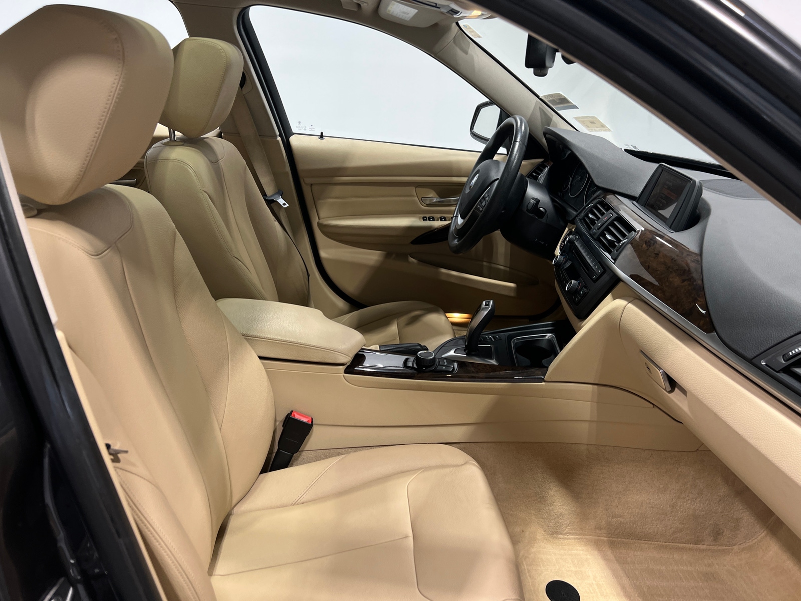 Thumbnail: 2015 BMW 3 Series - 2