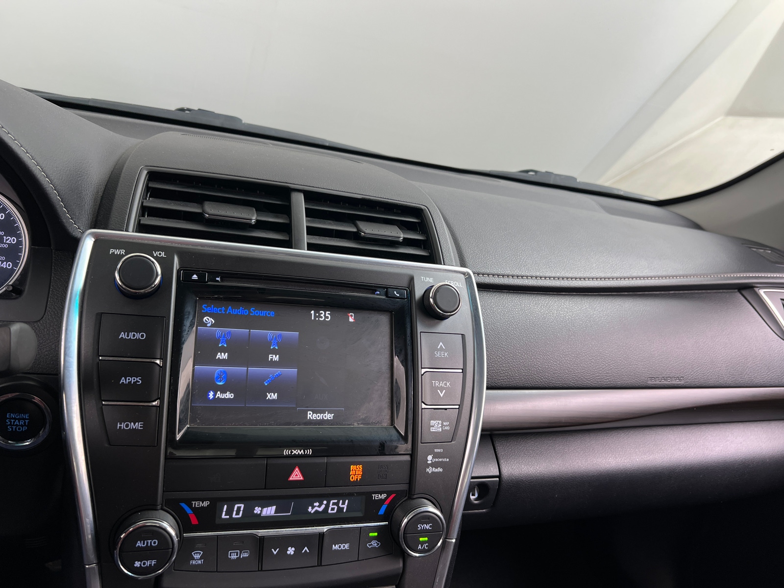 Thumbnail: 2016 Toyota Camry - 3