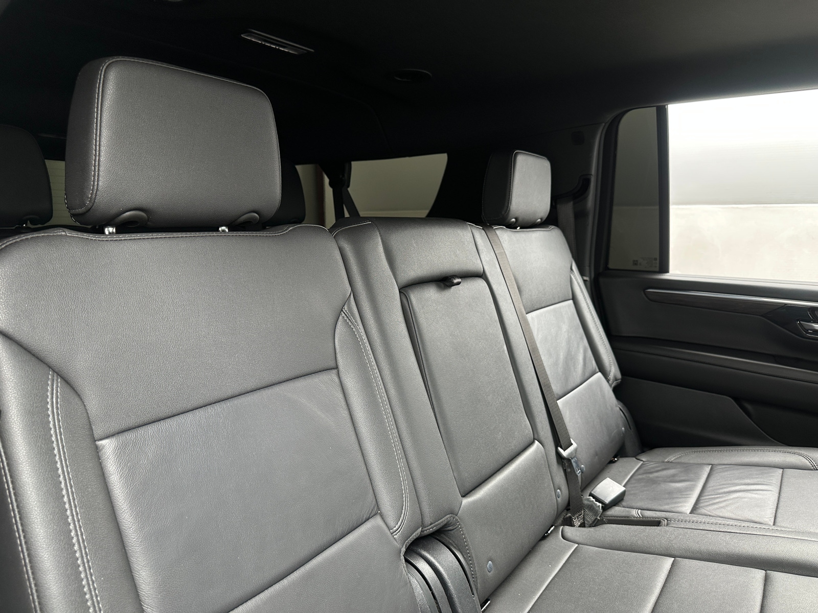 Thumbnail: 2025 Chevrolet Suburban - 5