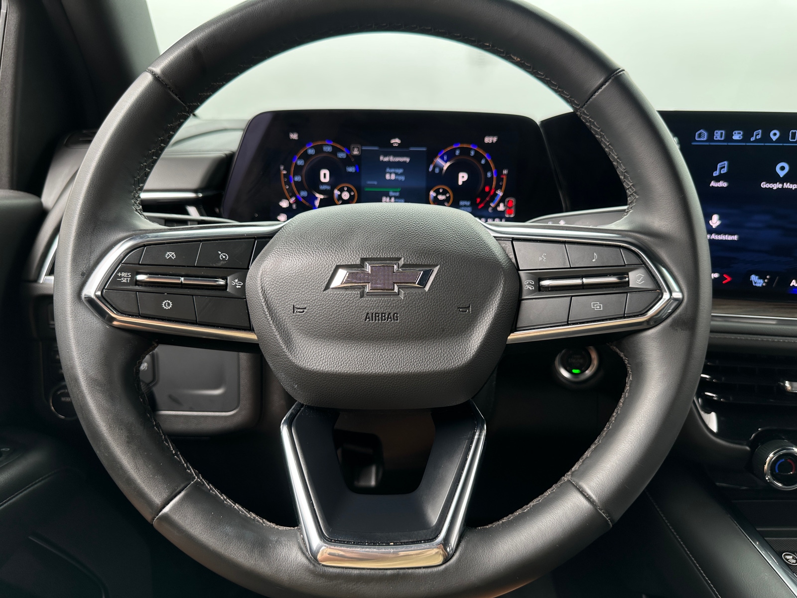 Thumbnail: 2025 Chevrolet Suburban - 4