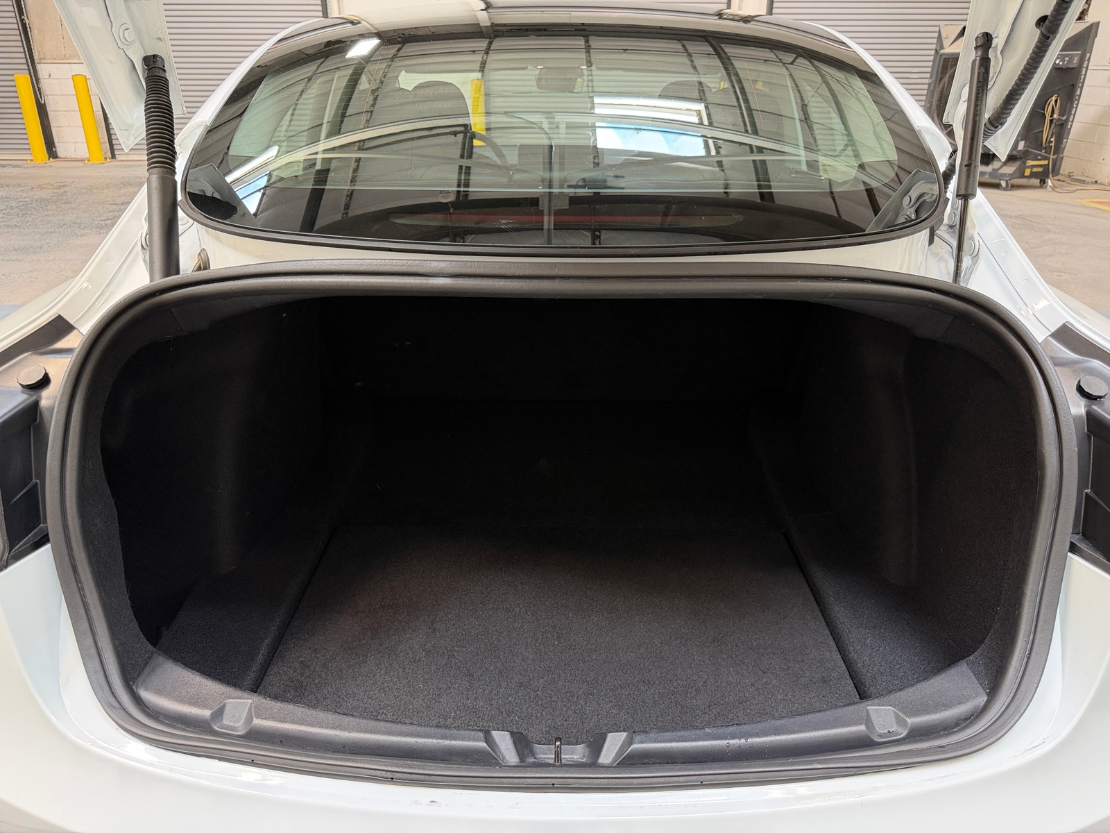 Thumbnail: 2022 Tesla Model 3 - 6