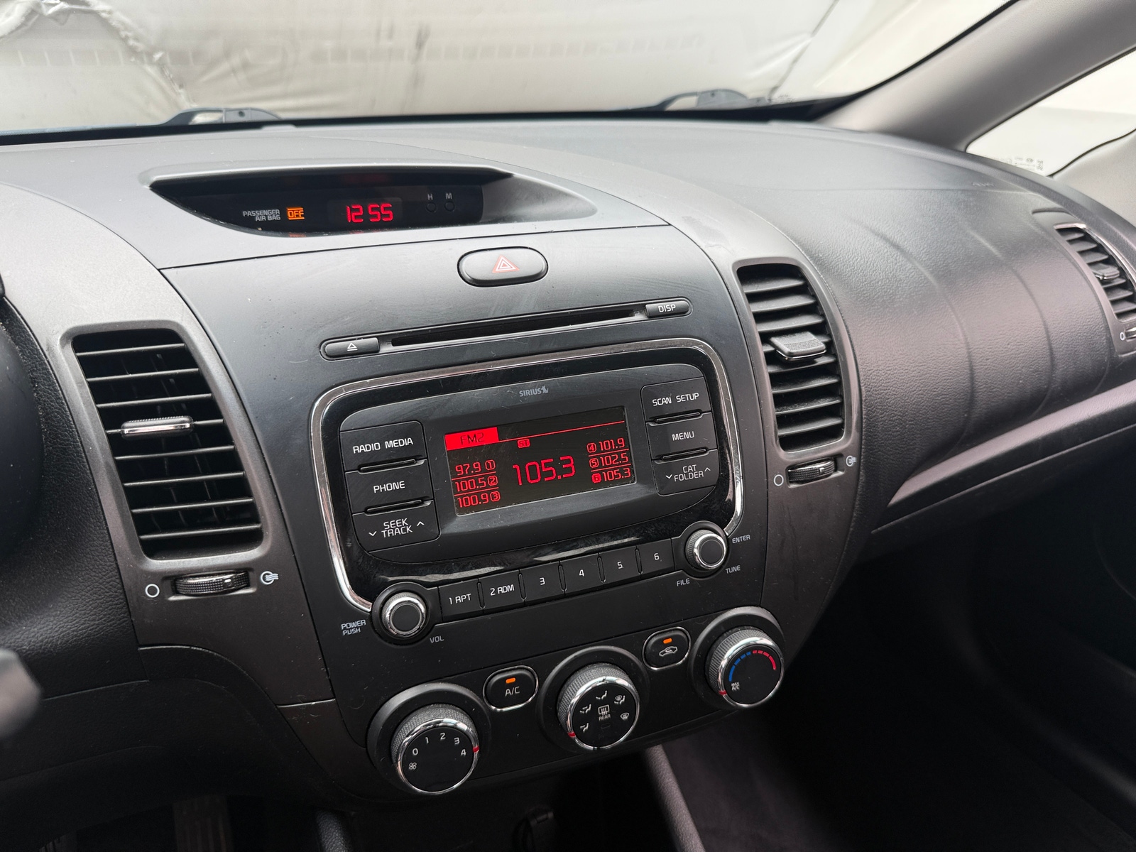 Thumbnail: 2018 Kia Forte - 4