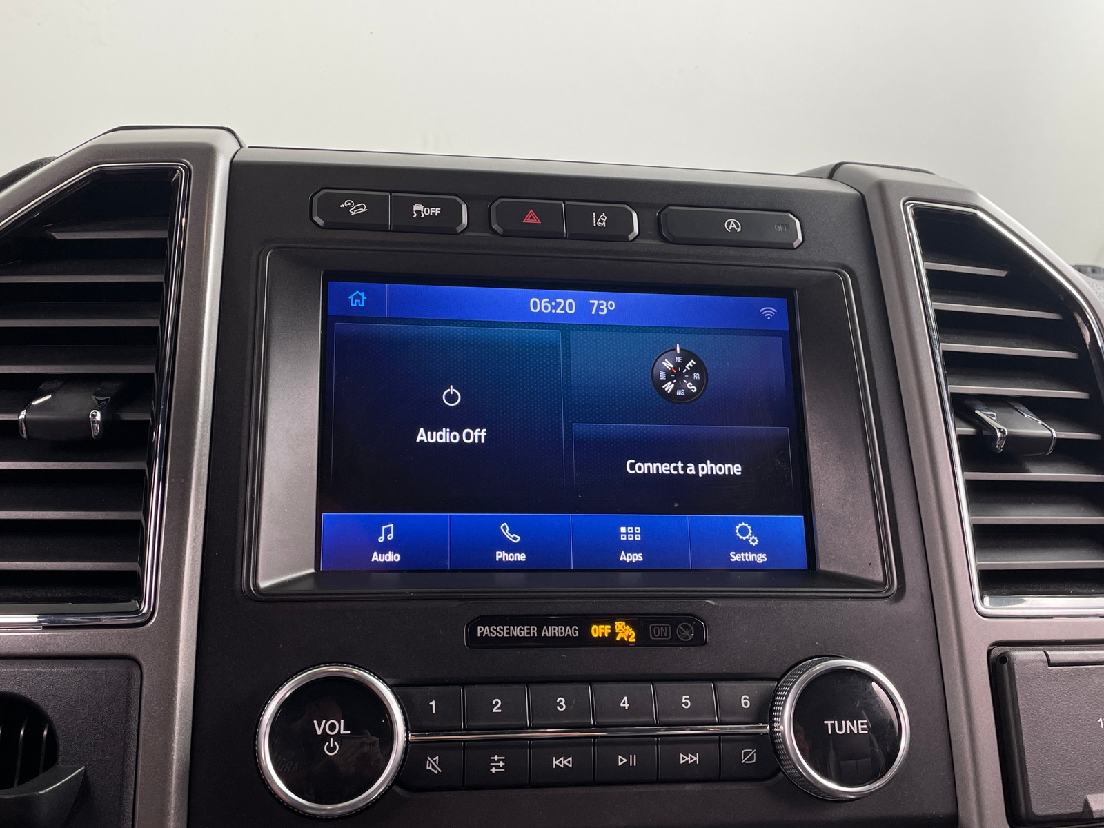 Thumbnail: 2021 Ford Expedition - 3