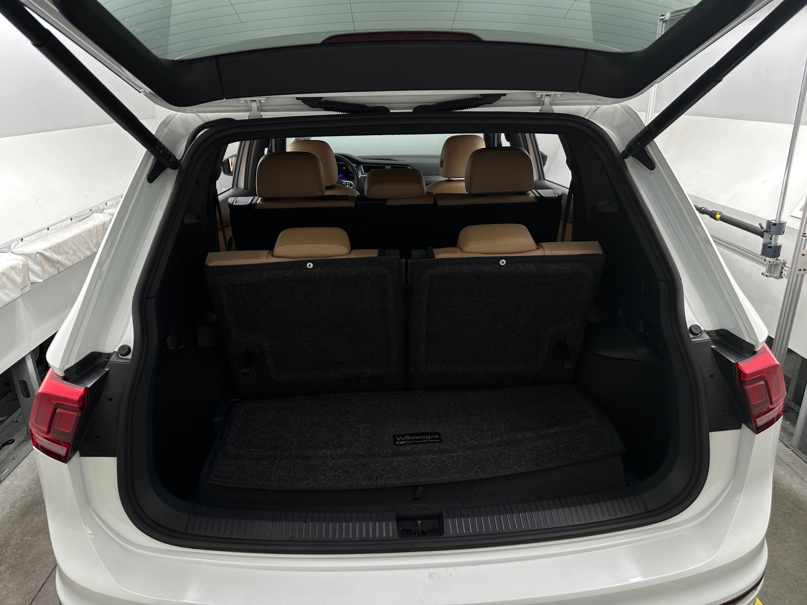 Thumbnail: 2022 Volkswagen Tiguan - 7