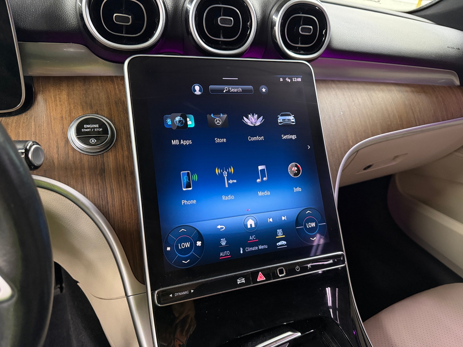 Thumbnail: 2022 Mercedes-Benz C-Class - 3