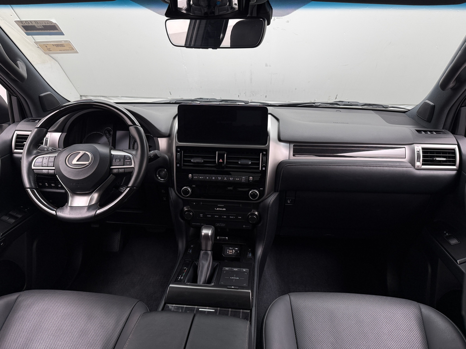 Thumbnail: 2023 Lexus GX - 3
