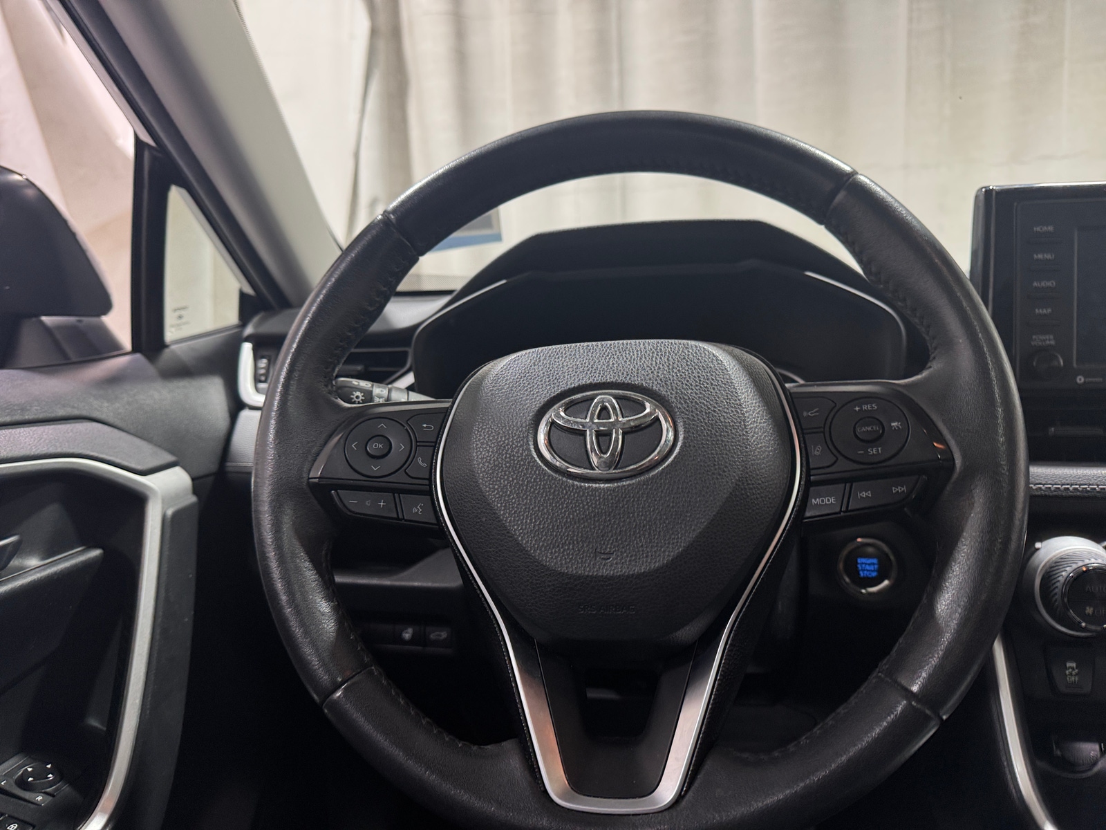 Thumbnail: 2021 Toyota RAV4 - 5