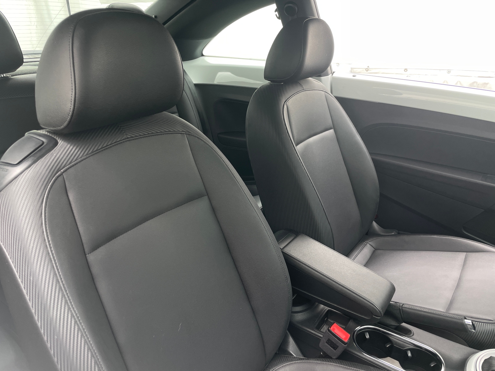 Thumbnail: 2019 Volkswagen Beetle - 2