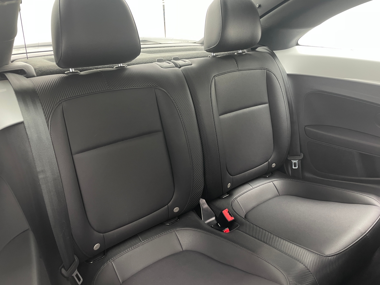Thumbnail: 2019 Volkswagen Beetle - 6
