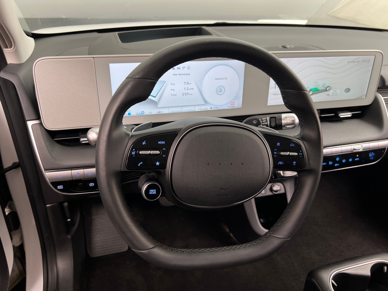 Thumbnail: 2023 Hyundai Ioniq 5 - 4