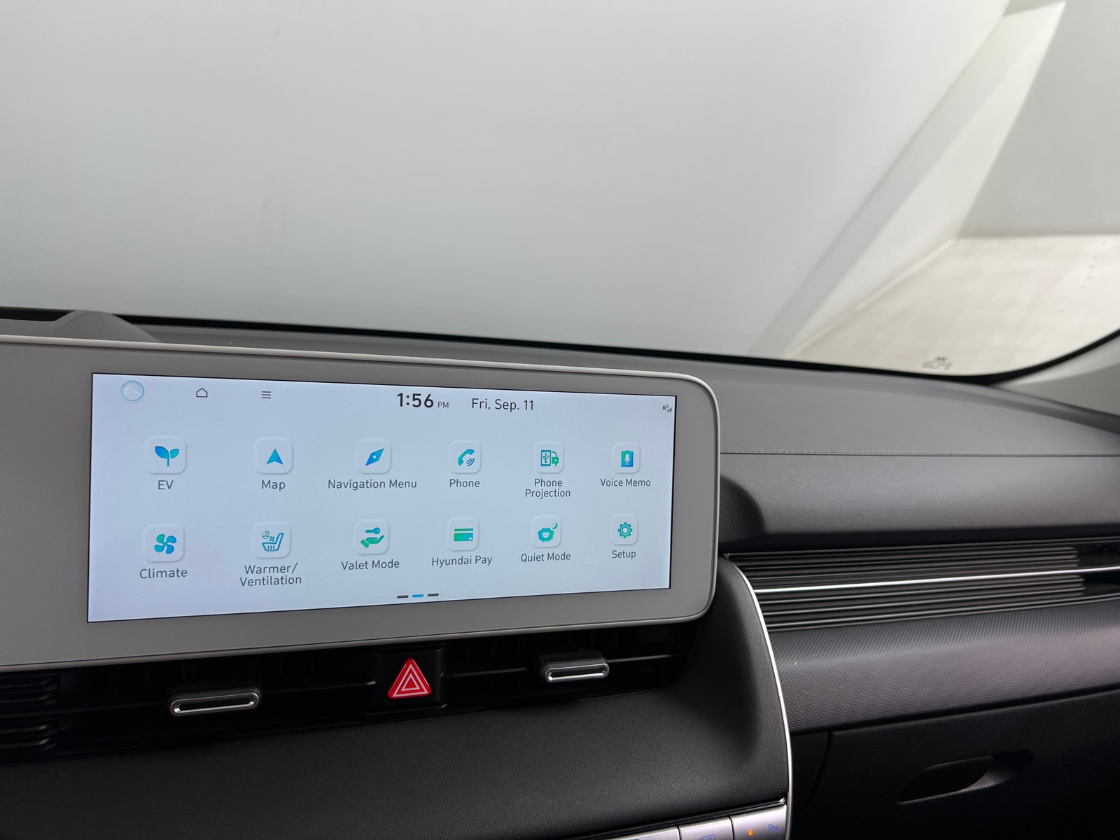 Thumbnail: 2023 Hyundai Ioniq 5 - 3