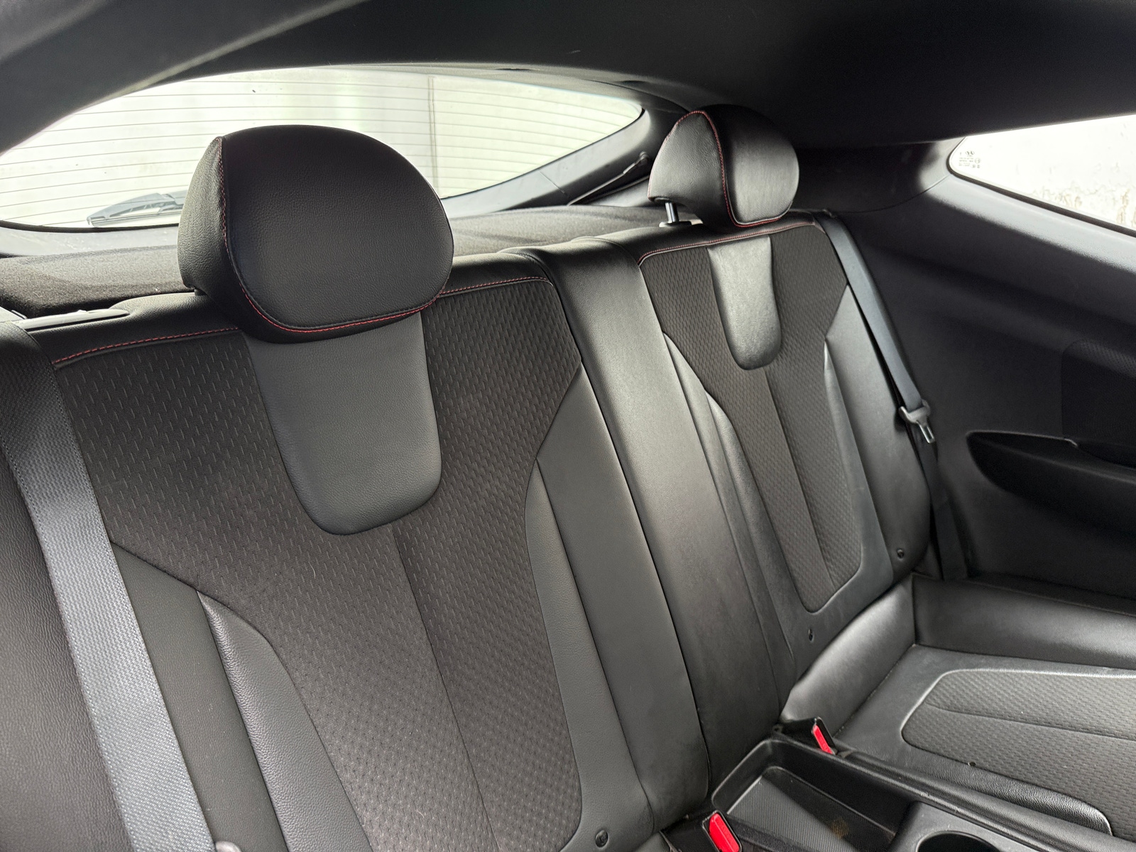Thumbnail: 2019 Hyundai Veloster - 6