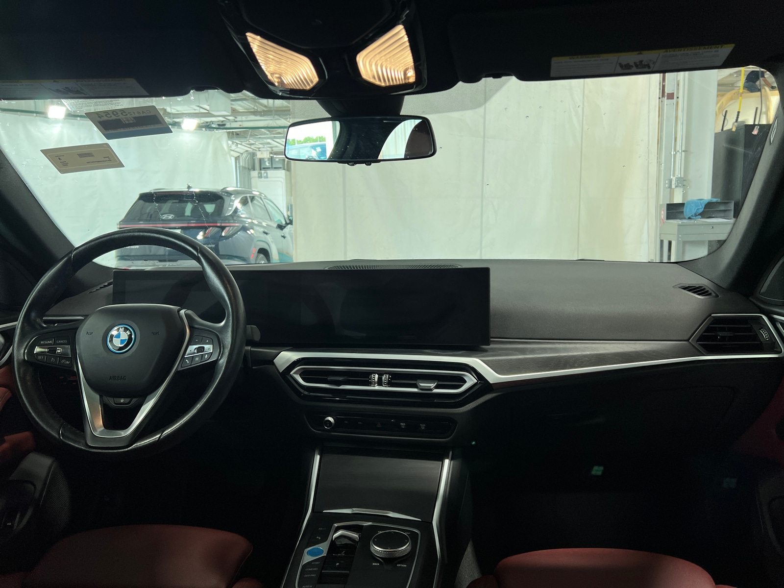 Thumbnail: 2023 BMW i4 - 2