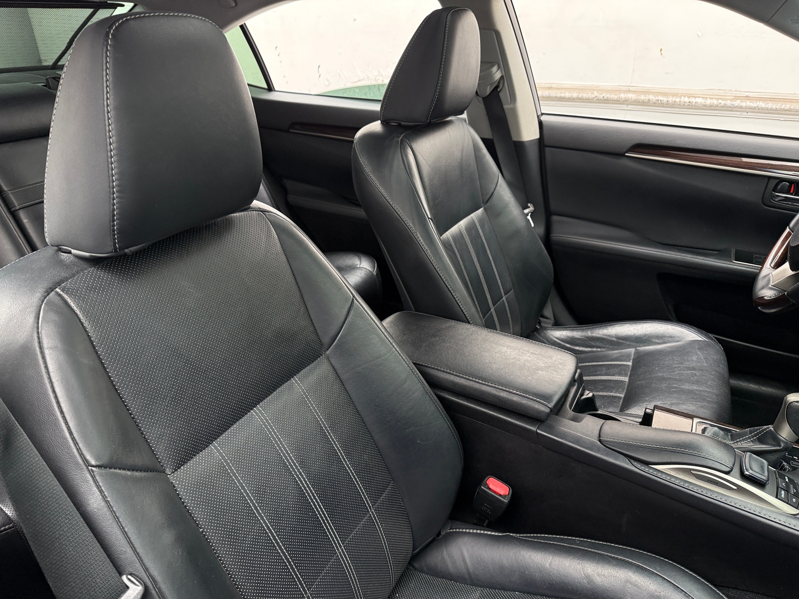 Thumbnail: 2017 Lexus ES - 2