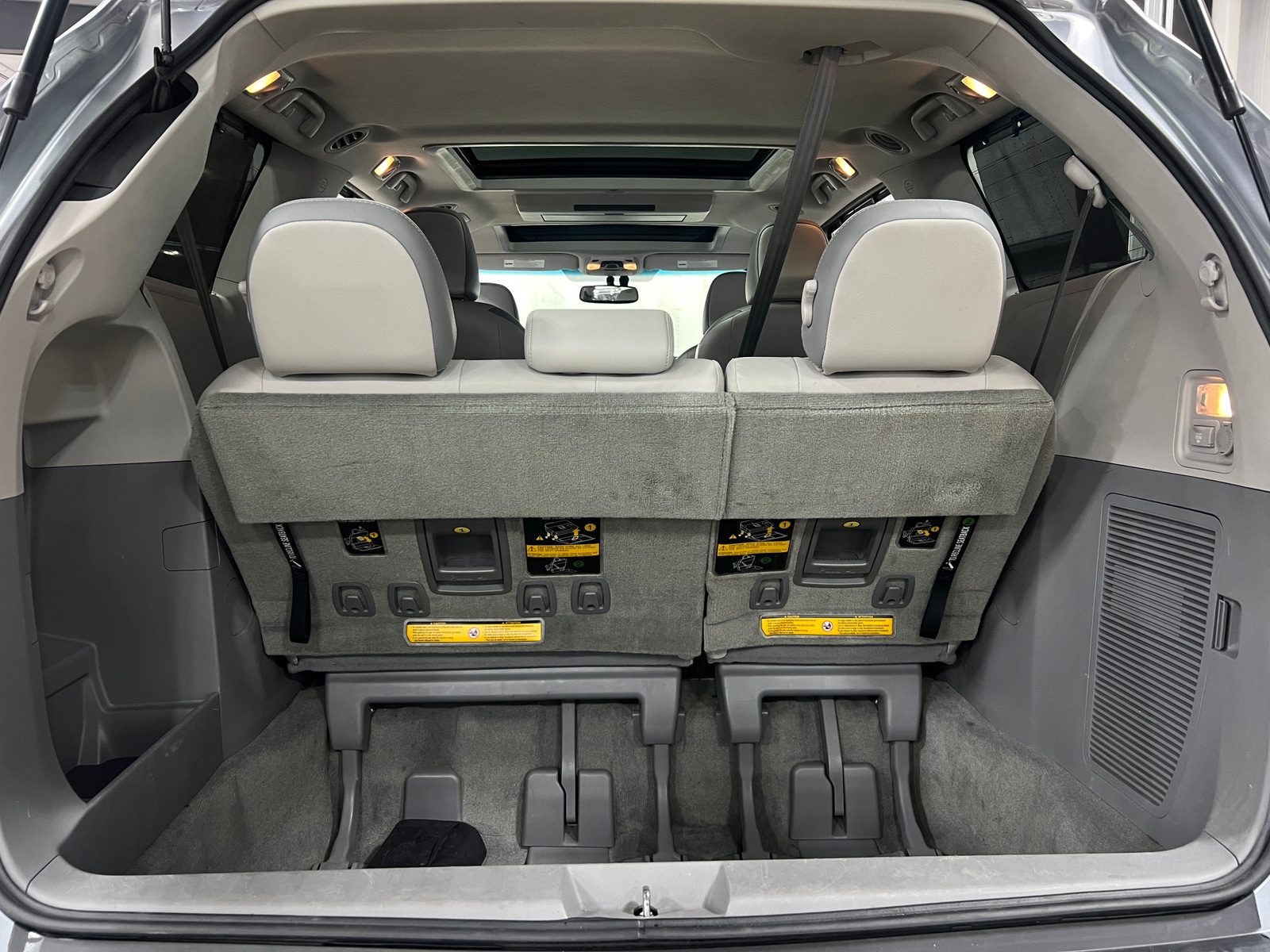 Thumbnail: 2012 Toyota Sienna - 7