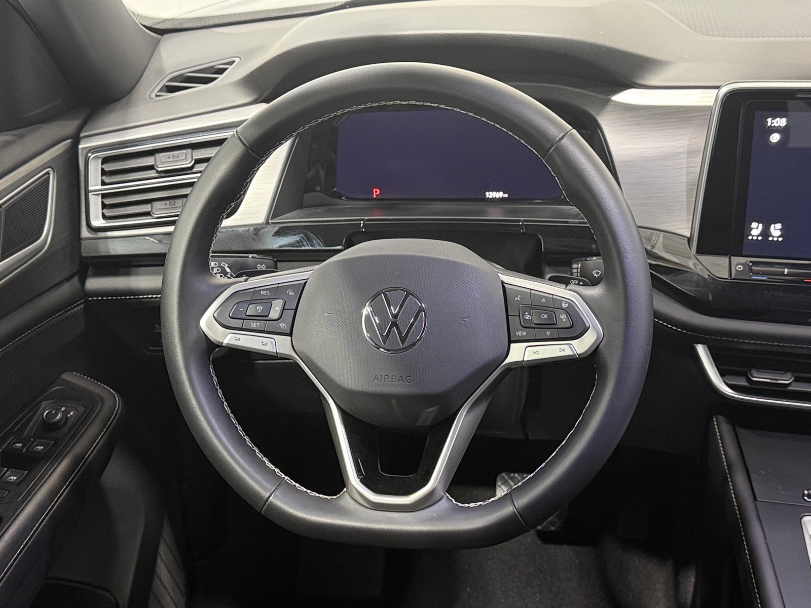 Thumbnail: 2026 Volkswagen Atlas - 5