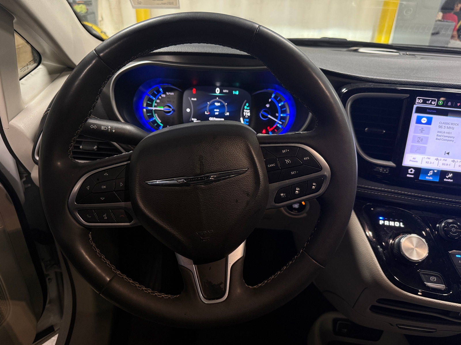 Thumbnail: 2024 Chrysler Pacifica - 4