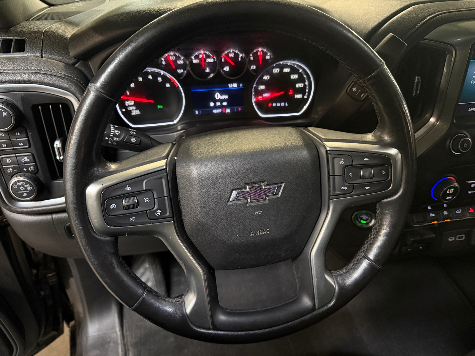 Thumbnail: 2019 Chevrolet Silverado 1500 - 5