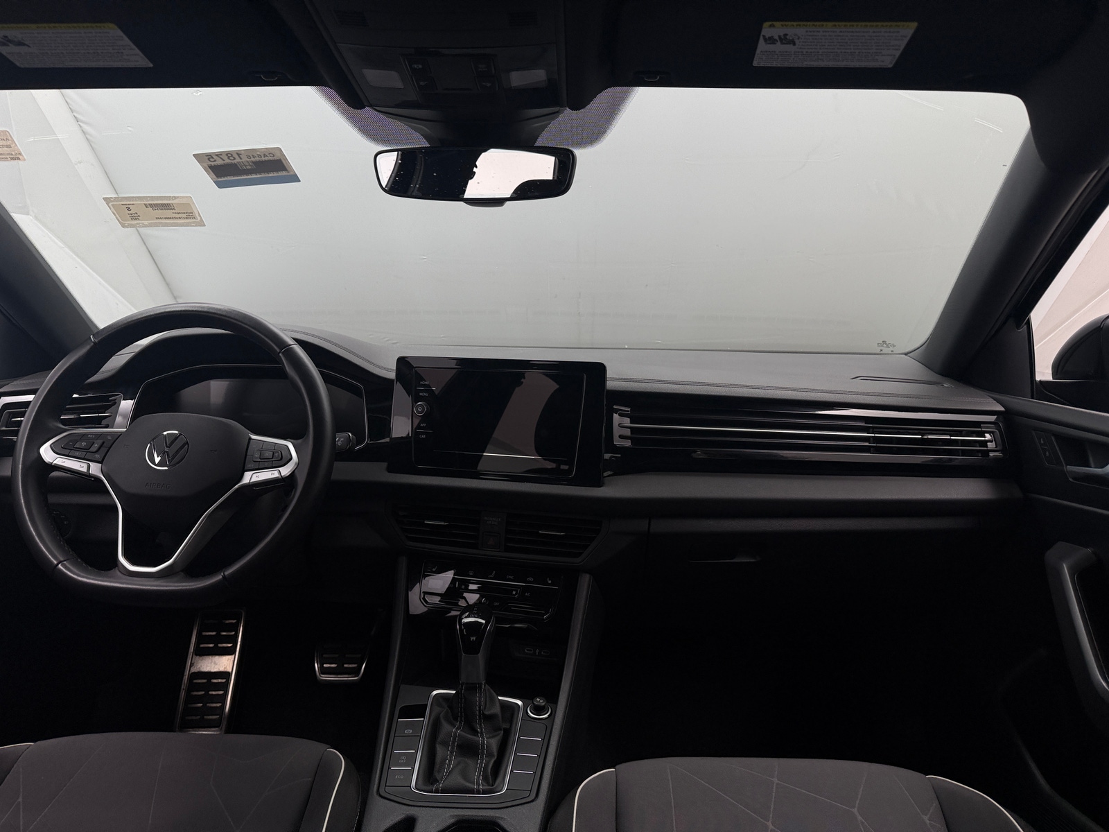 Thumbnail: 2025 Volkswagen Jetta - 3
