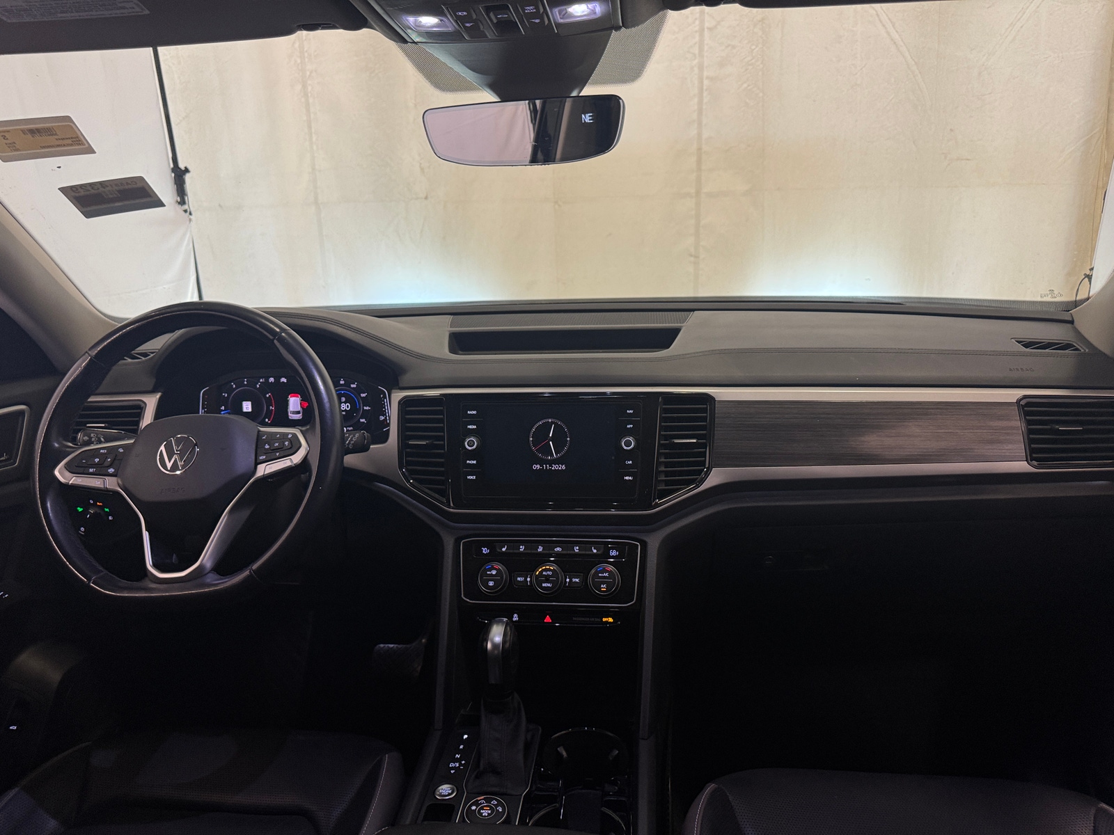 Thumbnail: 2021 Volkswagen Atlas - 2