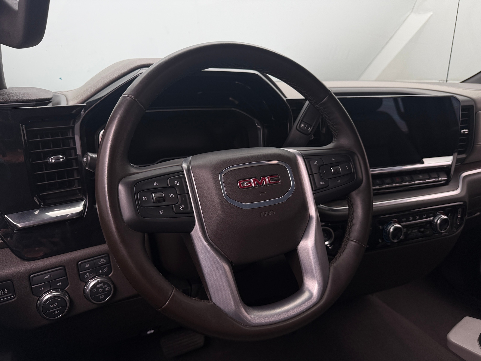 Thumbnail: 2025 GMC Sierra 1500 - 4