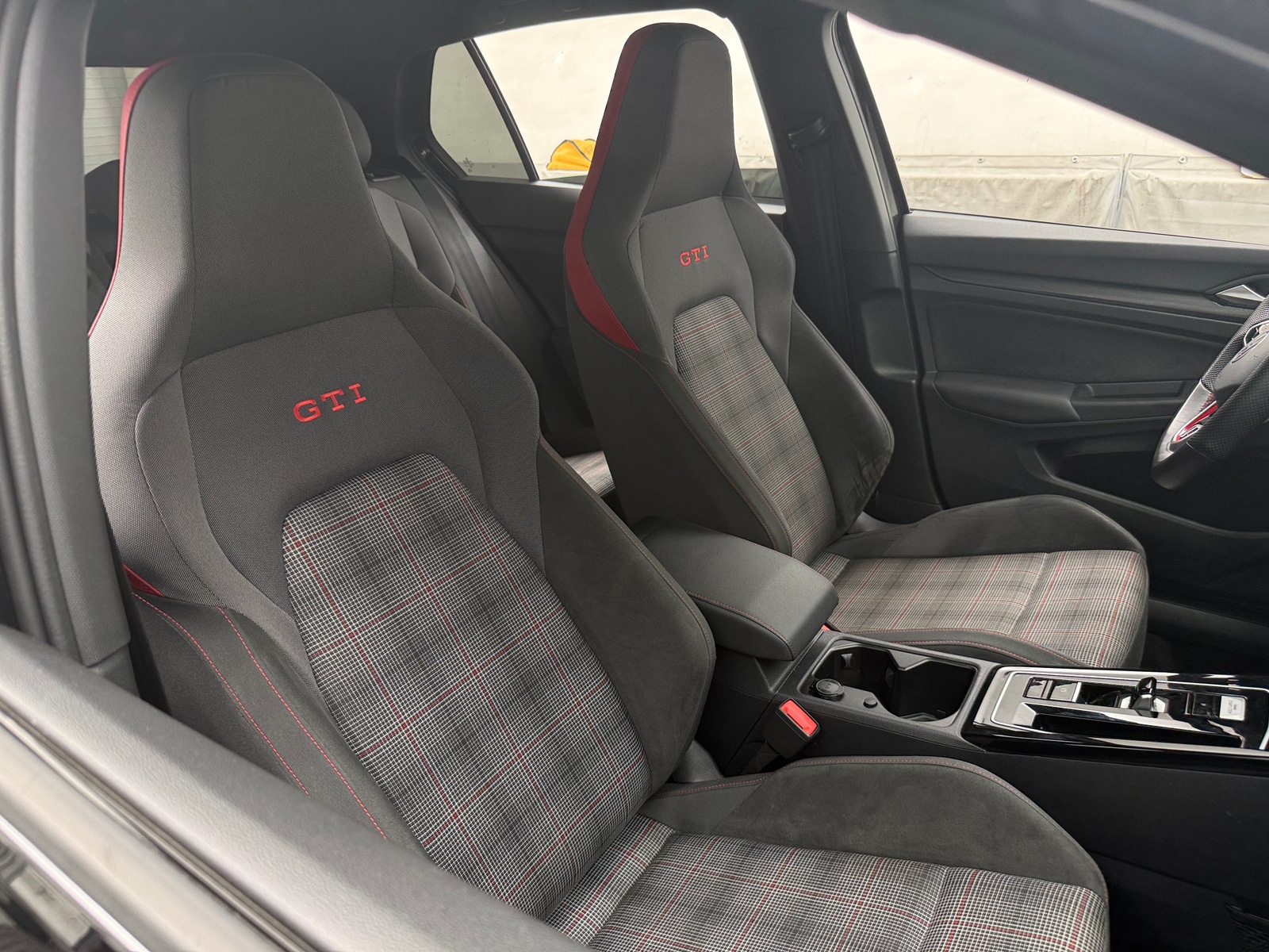 Thumbnail: 2024 Volkswagen Golf - 2