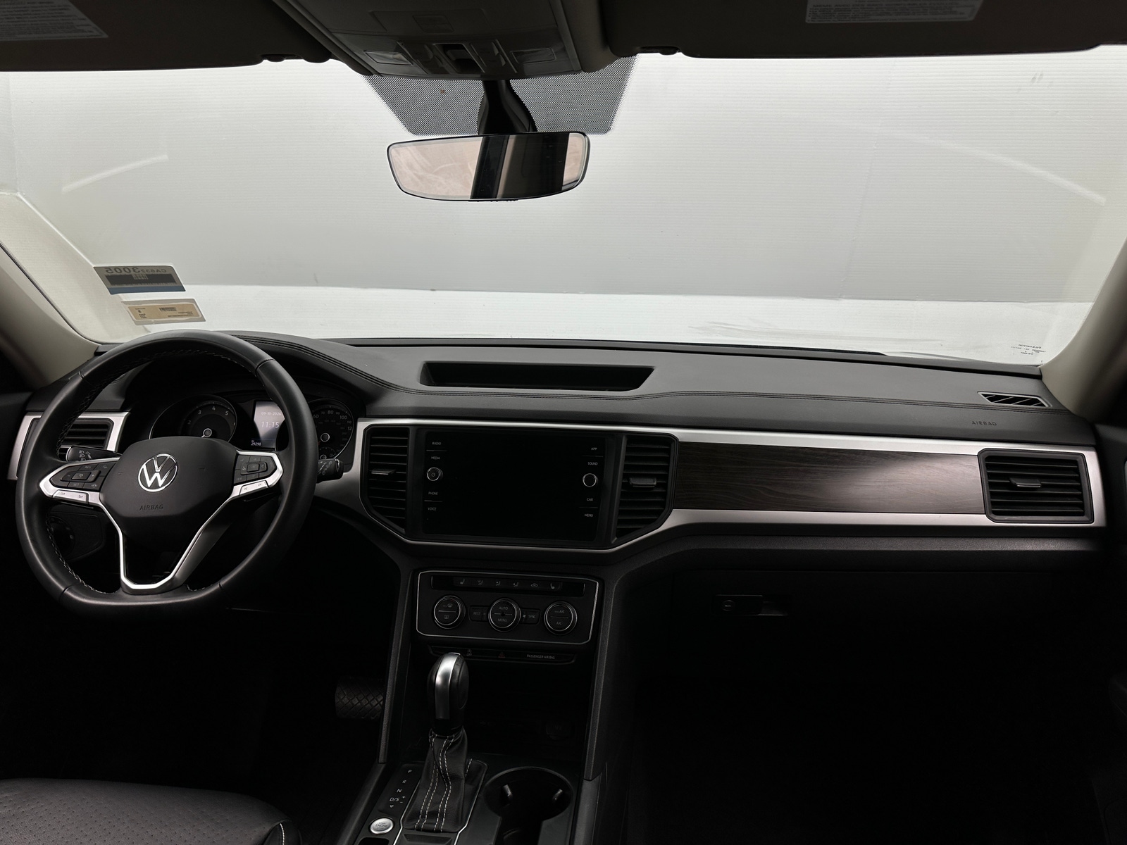 Thumbnail: 2021 Volkswagen Atlas - 3