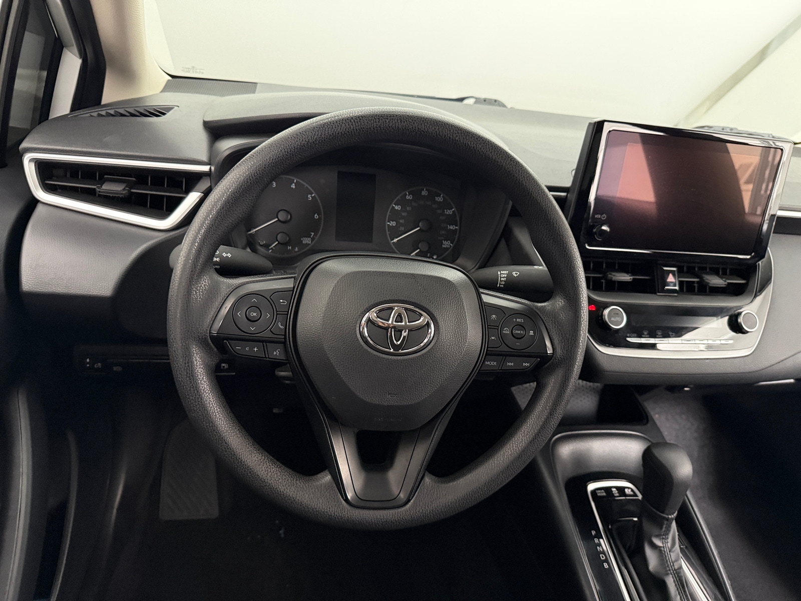 Thumbnail: 2025 Toyota Corolla - 5