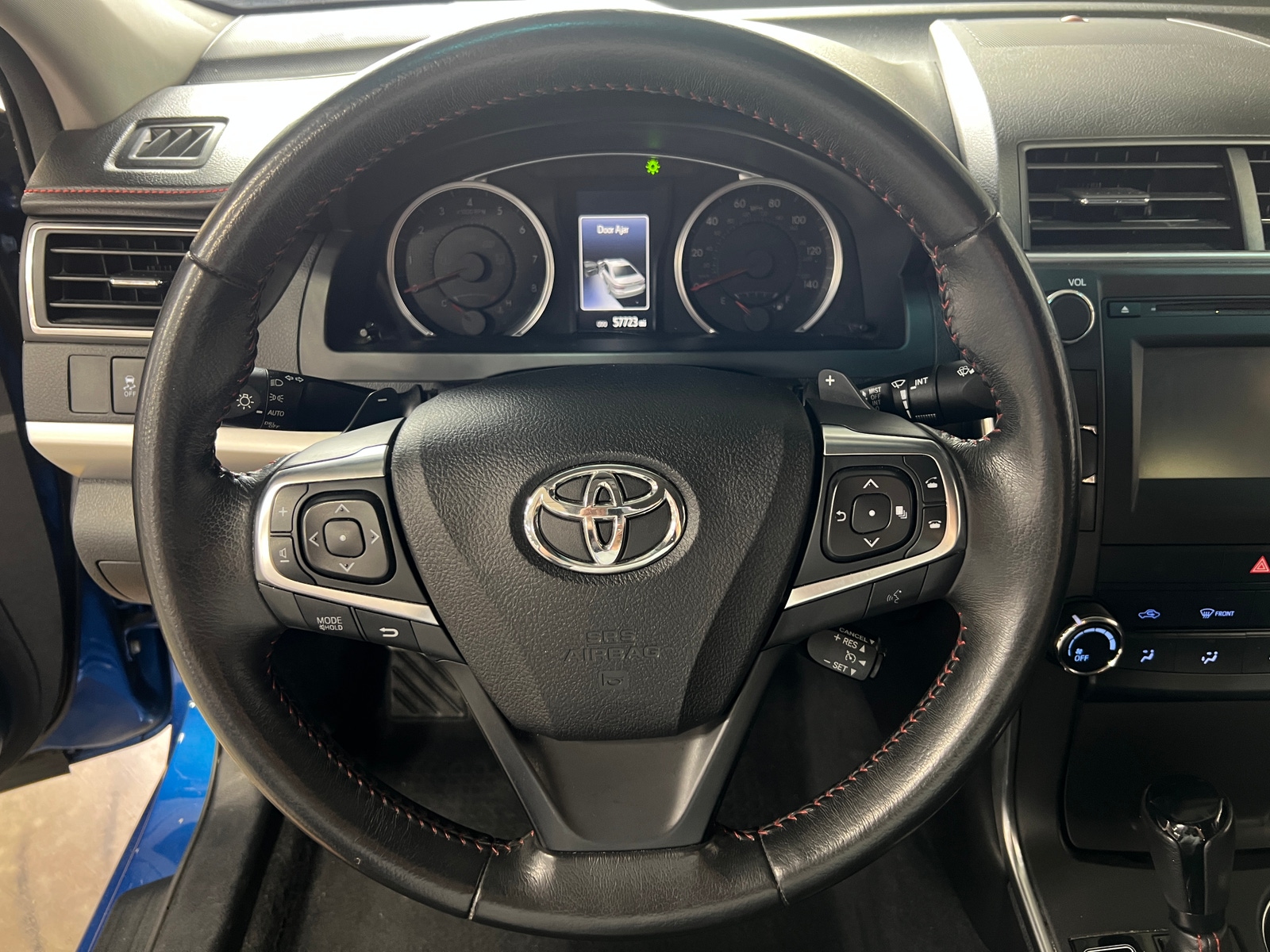 Thumbnail: 2017 Toyota Camry - 4