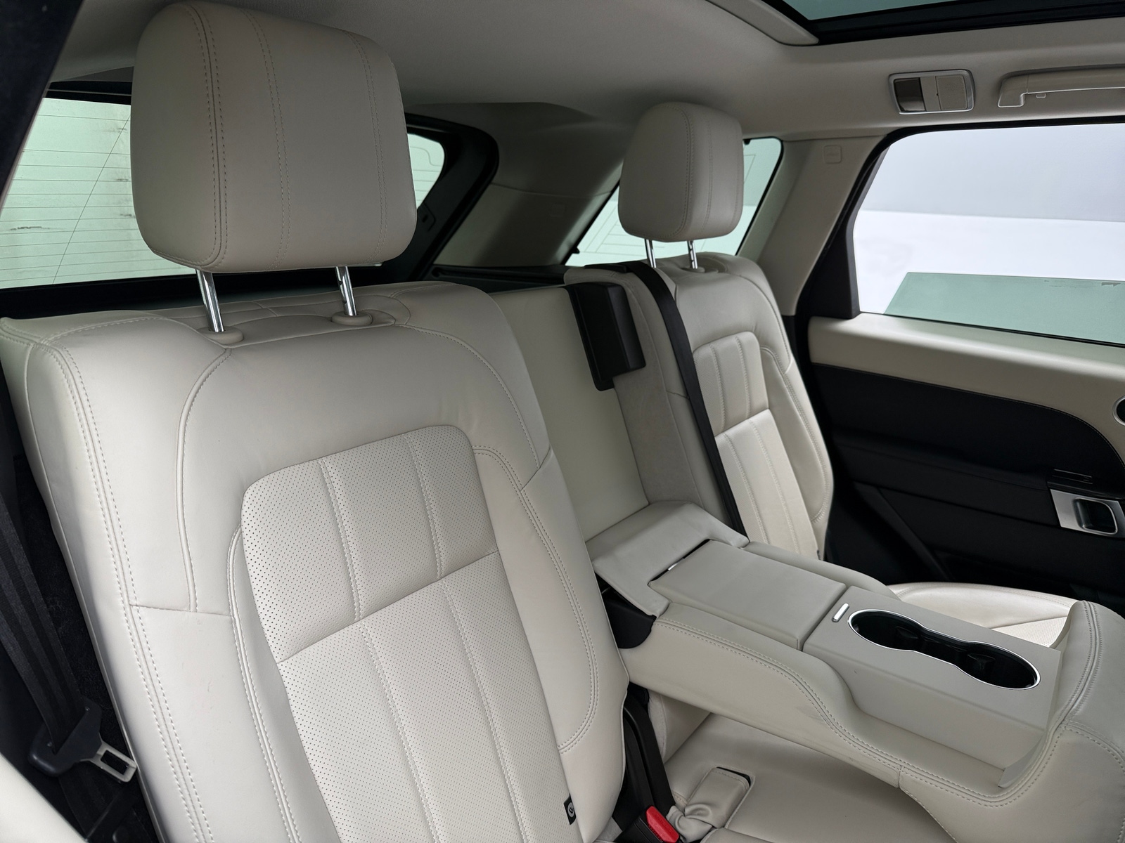Thumbnail: 2020 Land Rover Range Rover Sport - 5