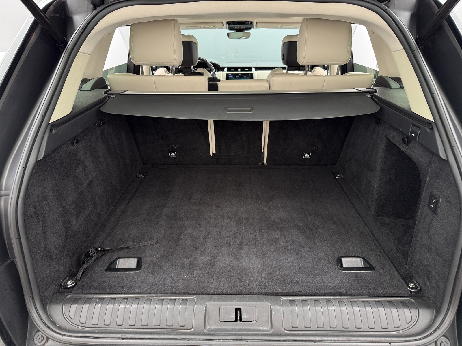 Thumbnail: 2020 Land Rover Range Rover Sport - 6
