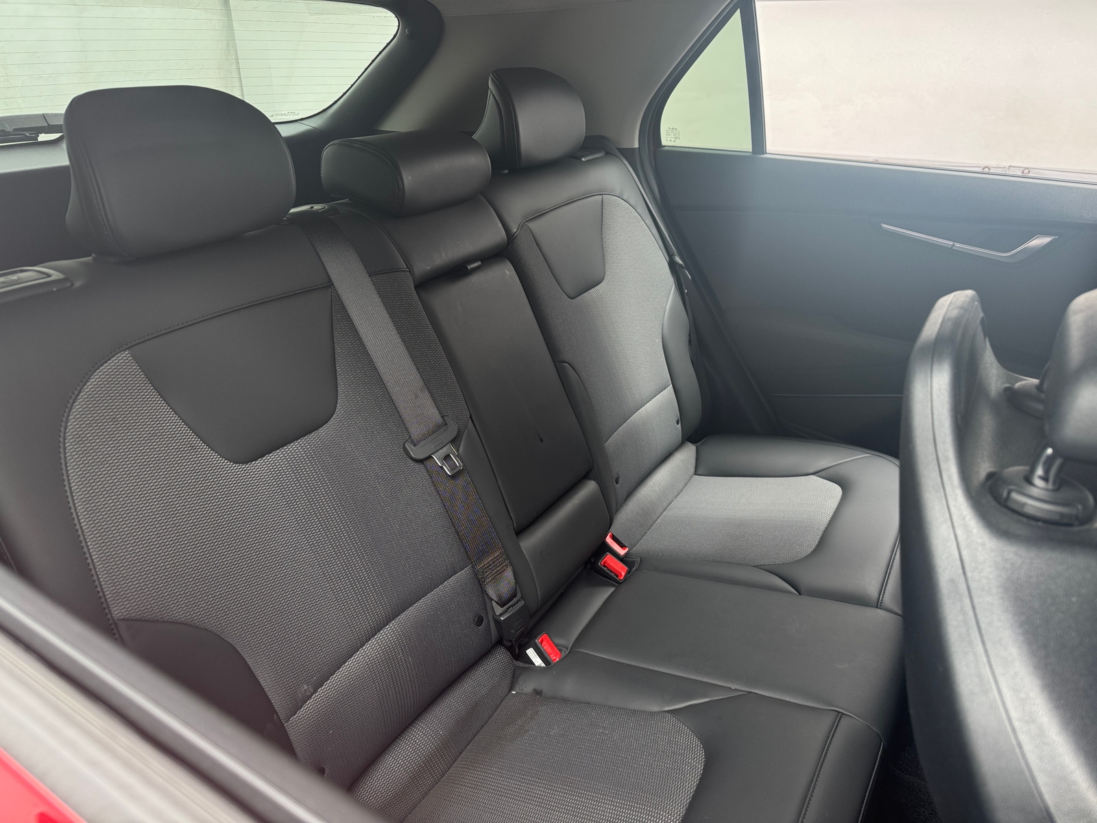 Thumbnail: 2025 Kia Niro - 5